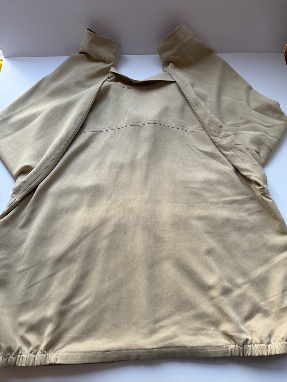 Tommy Bahama Men’s XXL 100% Silk Beige Full-Zip Jacket - Picture 10 of 16
